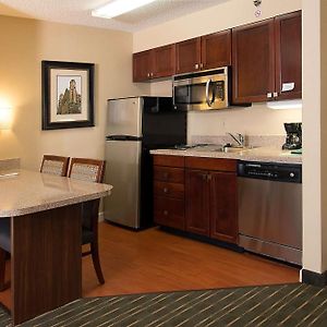 One-Bedroom King Suite Non-Smoking